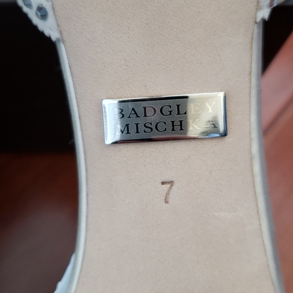 Badgley Mischka GILLIAN ANKLE STRAP EVENING SHOE - Picture 11 of 13